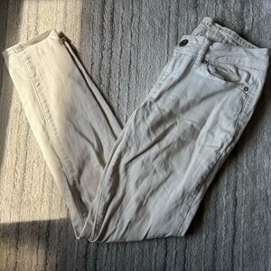 00 Y2K White Super Low Rise Skinny Jeans